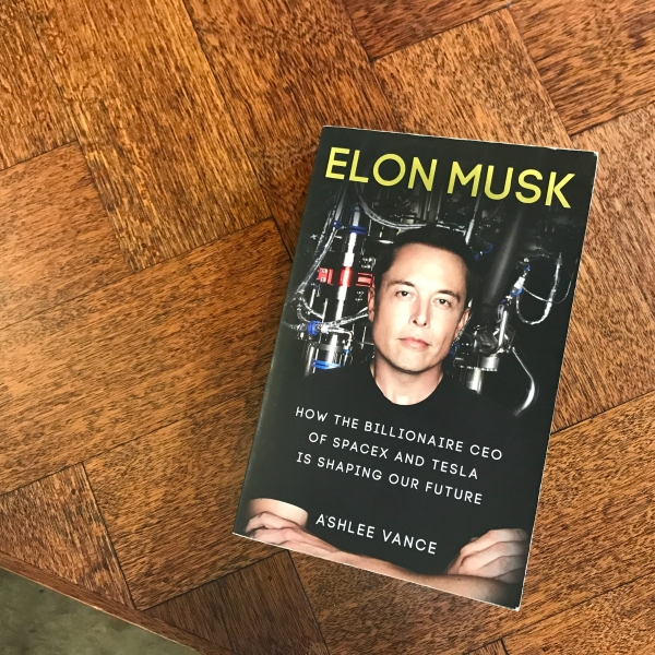 Book Review: Elon Musk – syzjournal